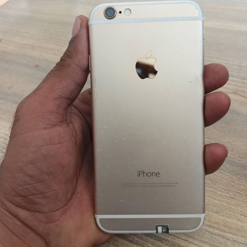 Apple iPhone 6 Plus 4