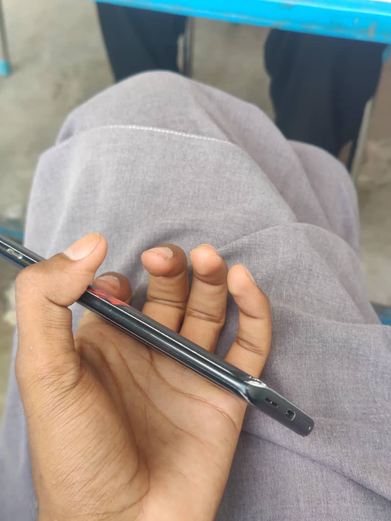 One Plus 8 5g 3