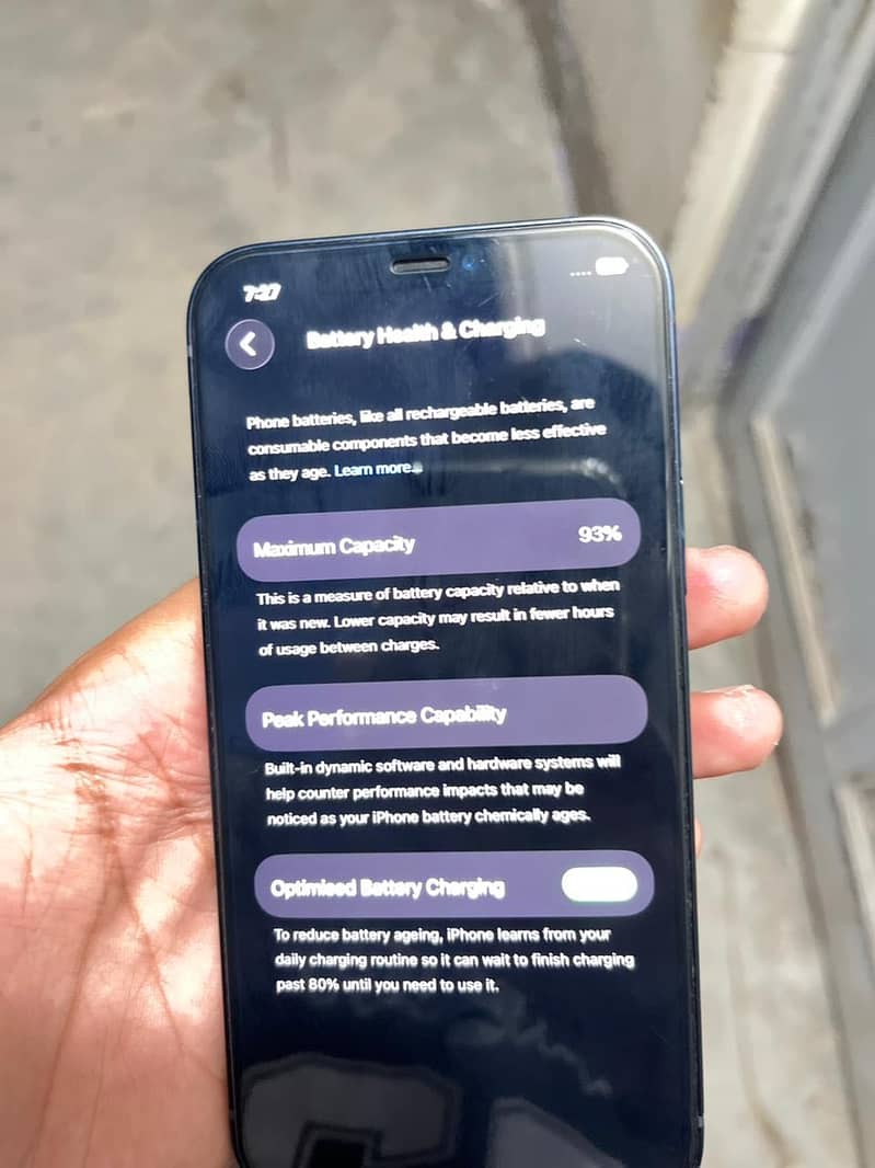 Apple iPhone 12 1
