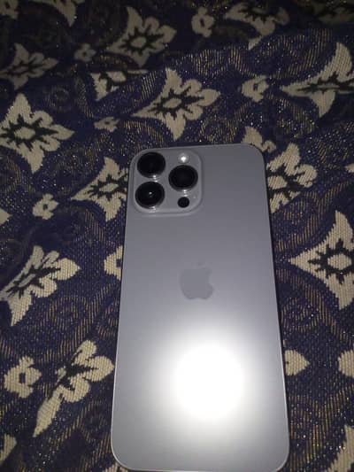 Apple iPhone 16 Pro Max Nonpta desert tatinum