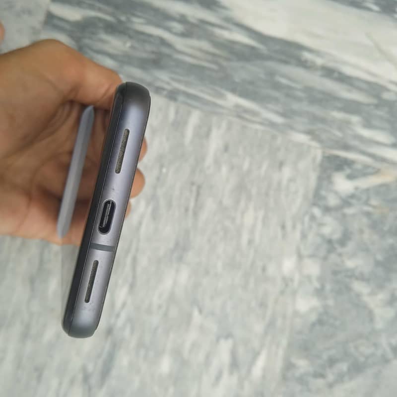 Google Pixel 8 2
