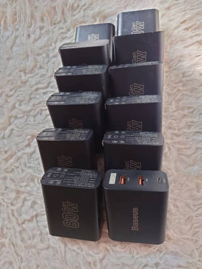 BASEUS  60W FAST GAN CHARGER