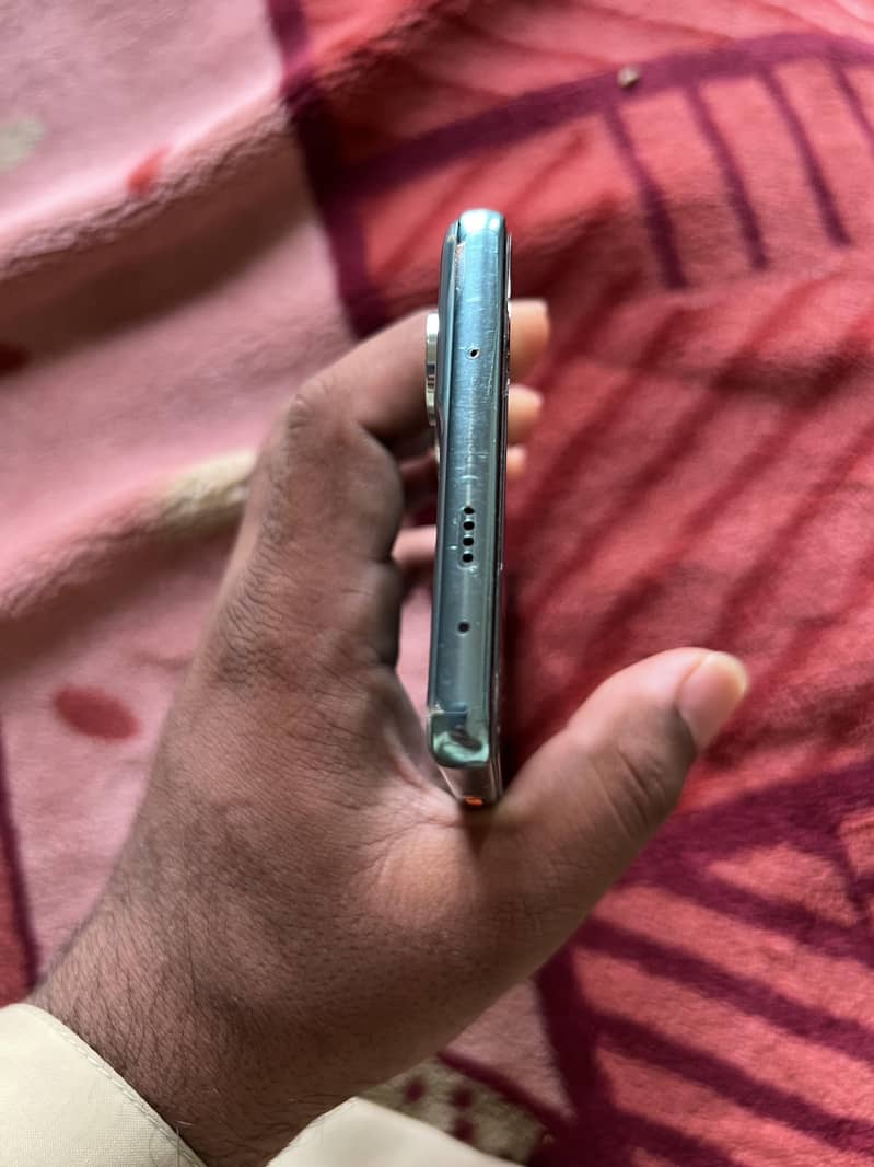 Tecno CAMON 40 2