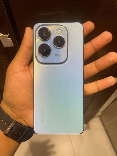 Infinix Hot 40