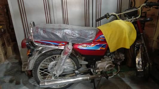united Bike CD70