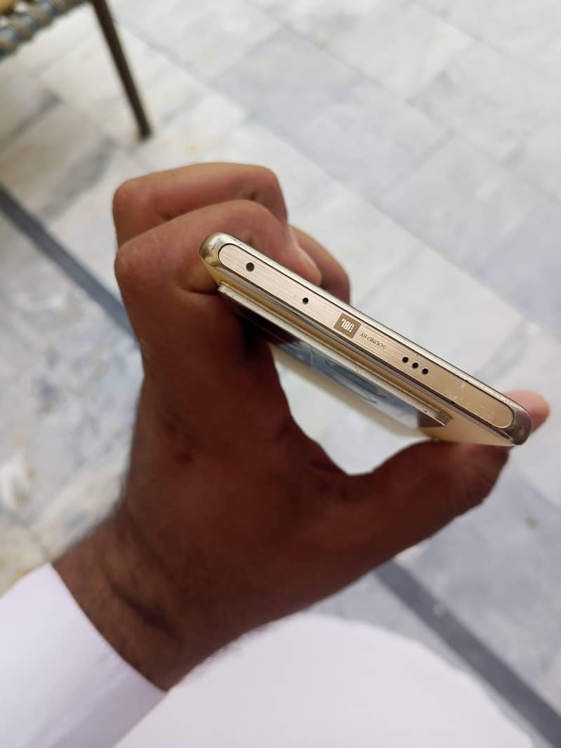 Infinix Note 40 Pro 3