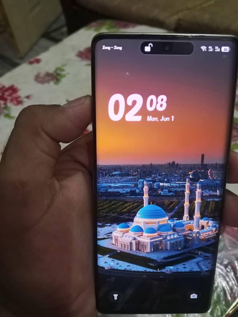 Infinix Note 40 Pro 7
