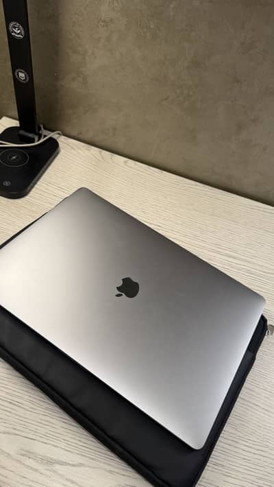 MacBook Pro 16-inch 2019 Core i9 | 1TB SSD | 16GB RAM