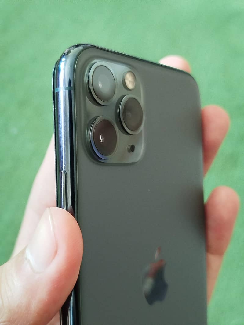 iPhone 11 Pro 2