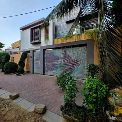 Bungalow For Sale 600 Square Yards In DHA Phase 6