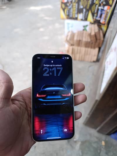 Apple iPhone 12