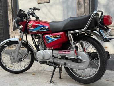 Honda 125 2024 in a very good condition.