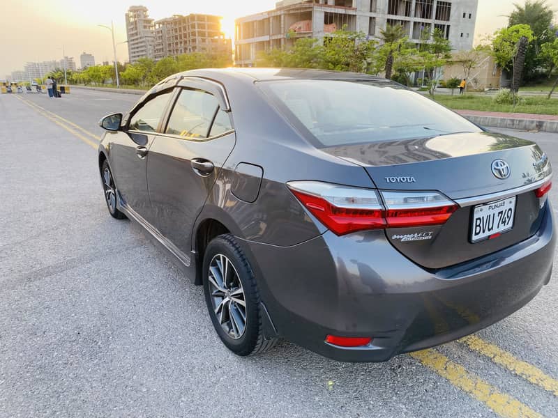 Altis 1.6 Automatic 4