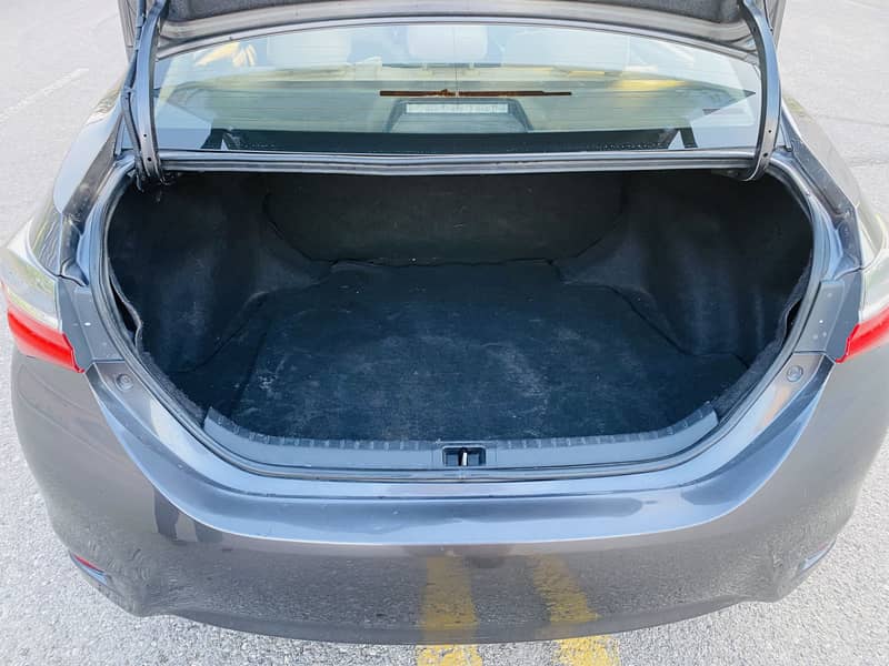 Altis 1.6 Automatic 12