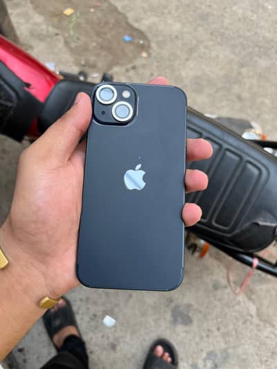 Apple iPhone 13