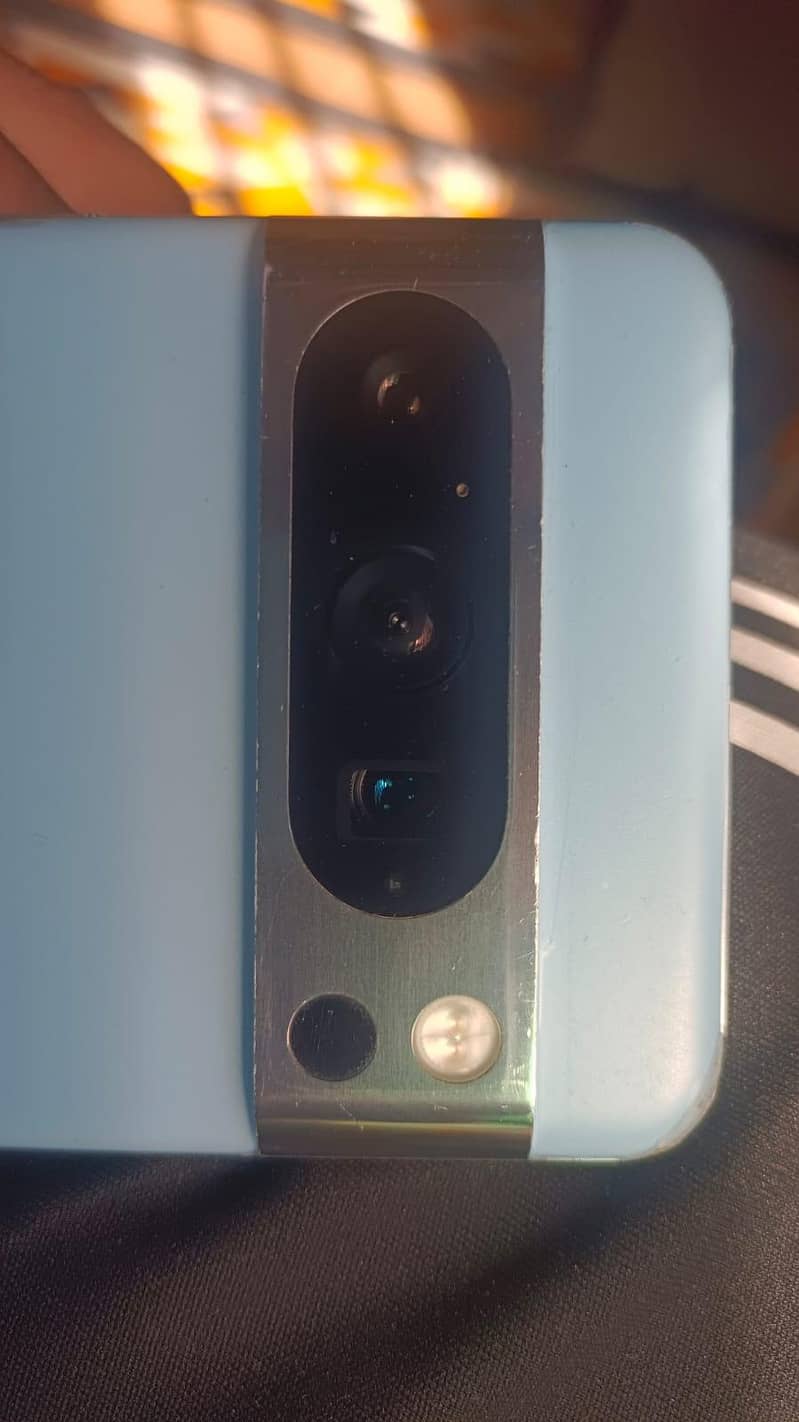 Google Pixel 8 Pro 2