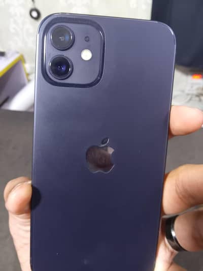 Apple iPhone 12