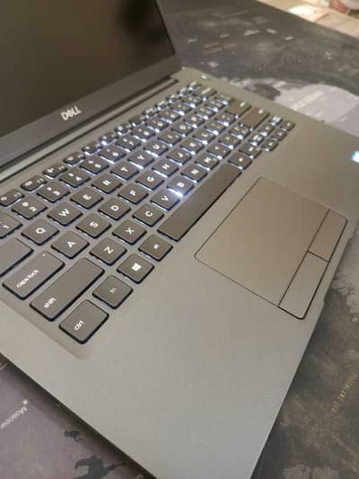 Dell Latitude 7400 Core i5 8th Gen 8GB RAM 256GB SSD 14" FHD