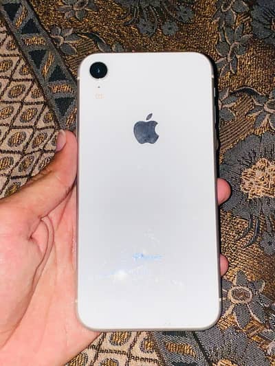 Apple iPhone XR