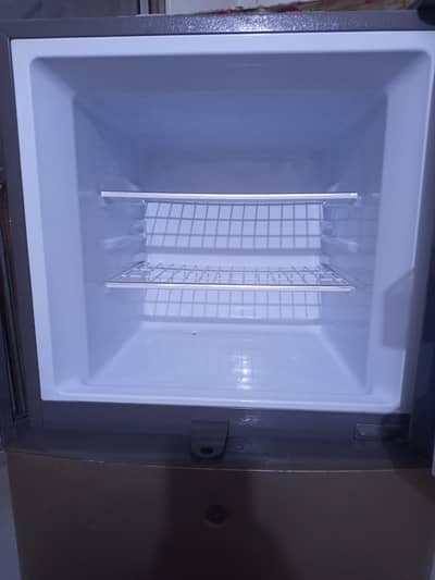 HAIER FREDGE SELL