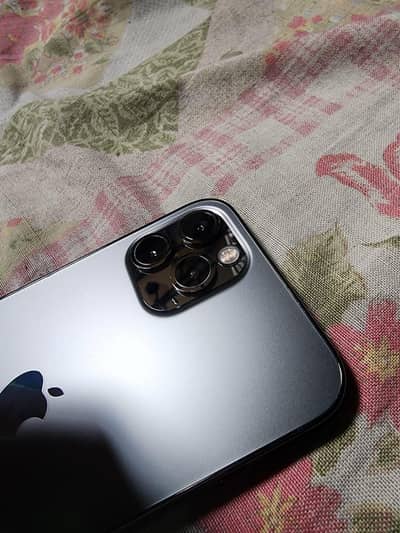 Apple iPhone 12 Pro