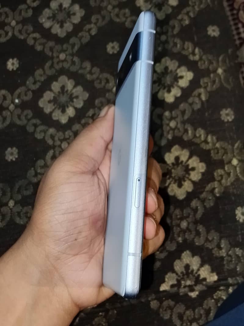 Google Pixel 7a 1