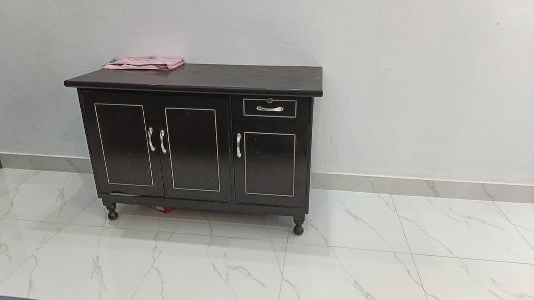 Iron Table 1