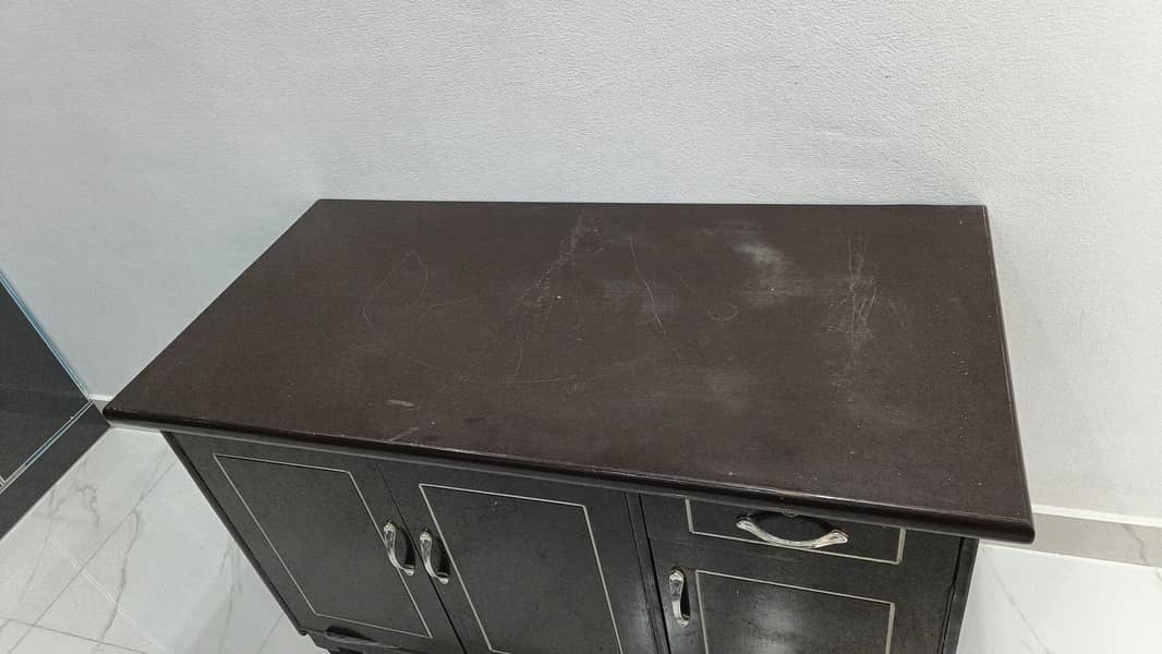Iron Table 2