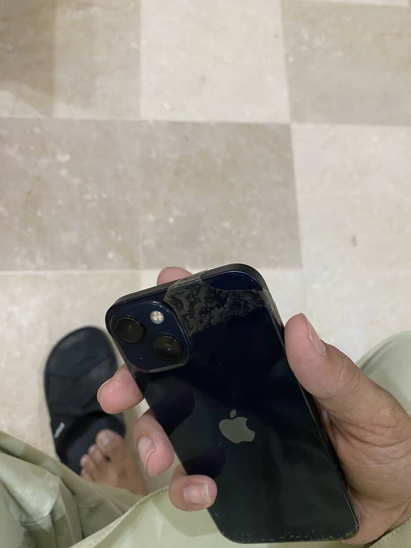 Apple iPhone 13 3