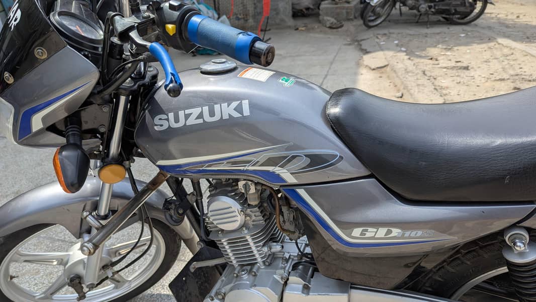 Suzuki 10