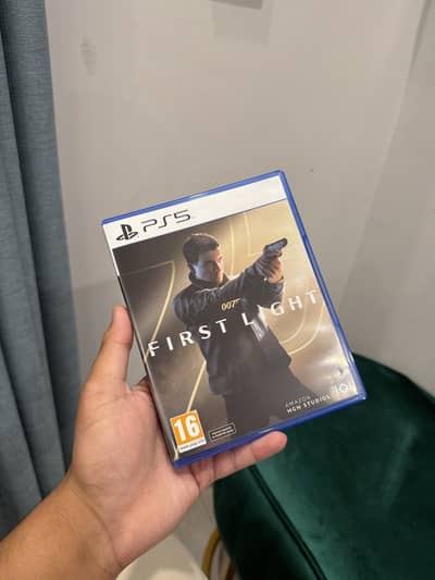 007 first light ps5 game 10/10 condition