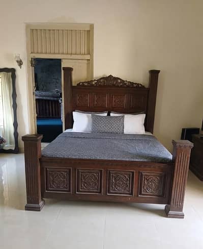 shesham wood solid bed set complete