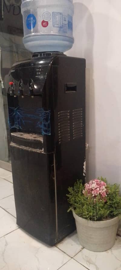 Orient Water Dispenser, Hot and Cold 3 Tap