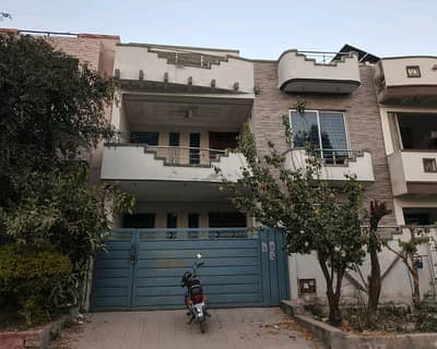 Investors Should sale This House Located Ideally In G-15