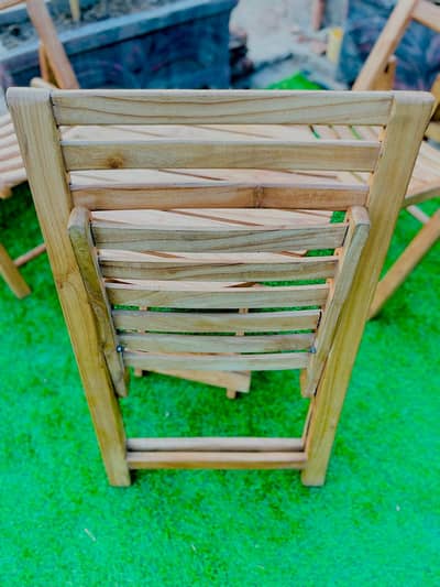 Folding Chairs and Table for Garden