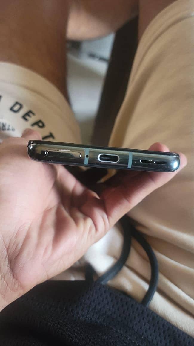 One Plus 9 Pro 4