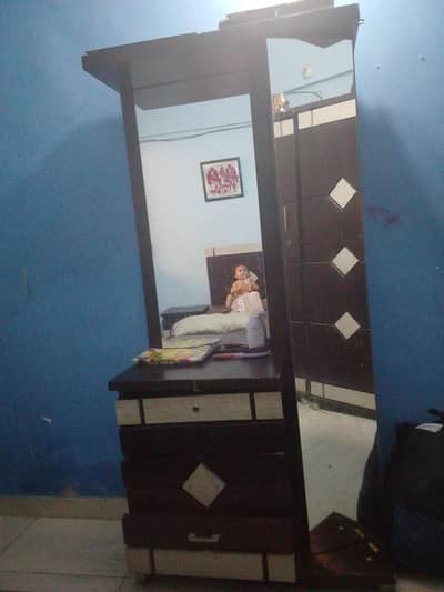 dressing table
