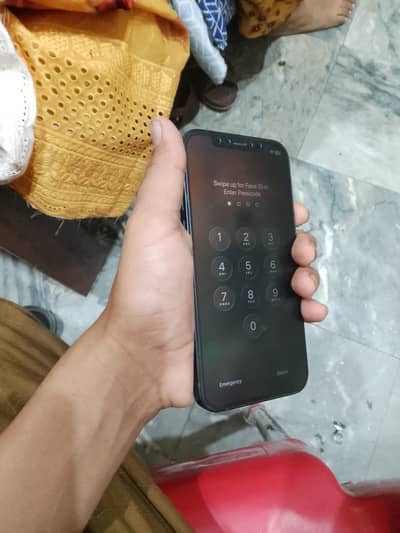 Apple iPhone 12