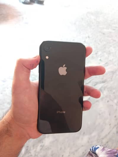 Apple iPhone XR