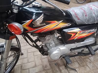 Honda 125 Hyderabad number 20 model
