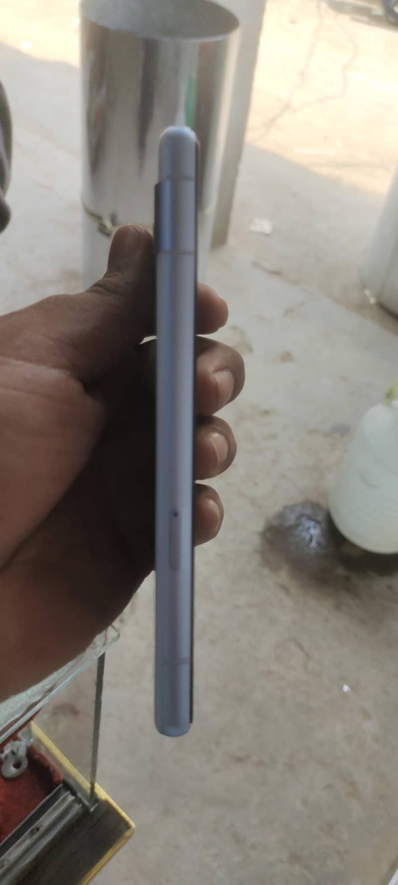 Google Pixel 7a 5