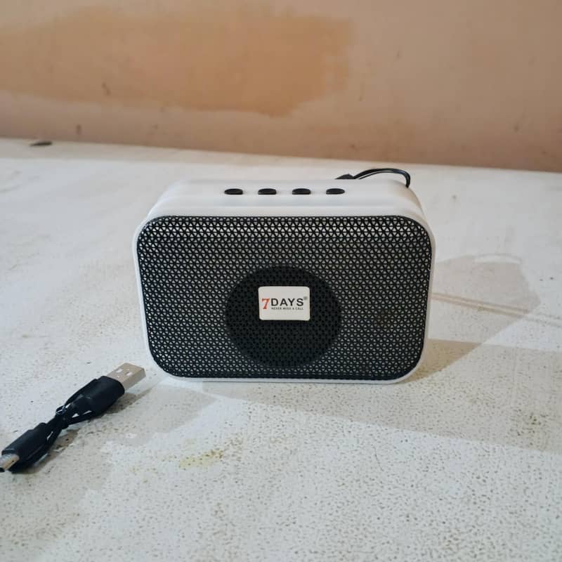 mini speaker 1