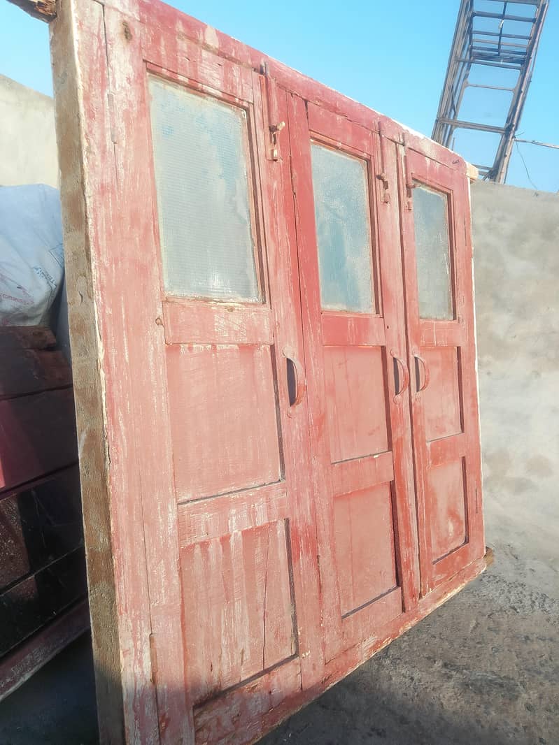 window 4 By 4 0
