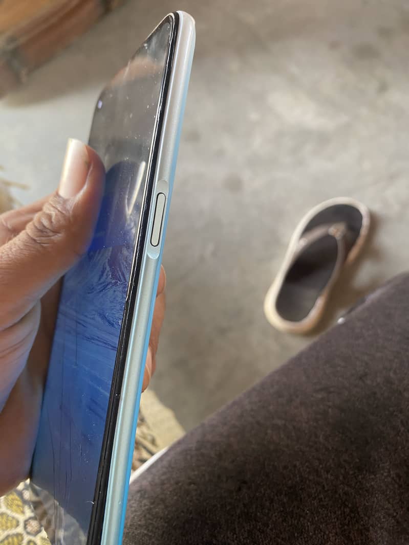 OPPO A52 5