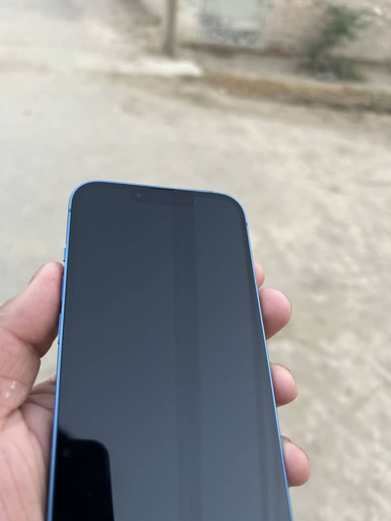 Apple iPhone 13 1