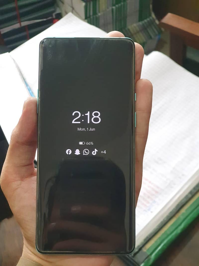 One Plus 8 Pro 0