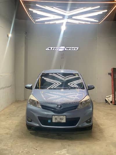 Toyota Vitz 2011