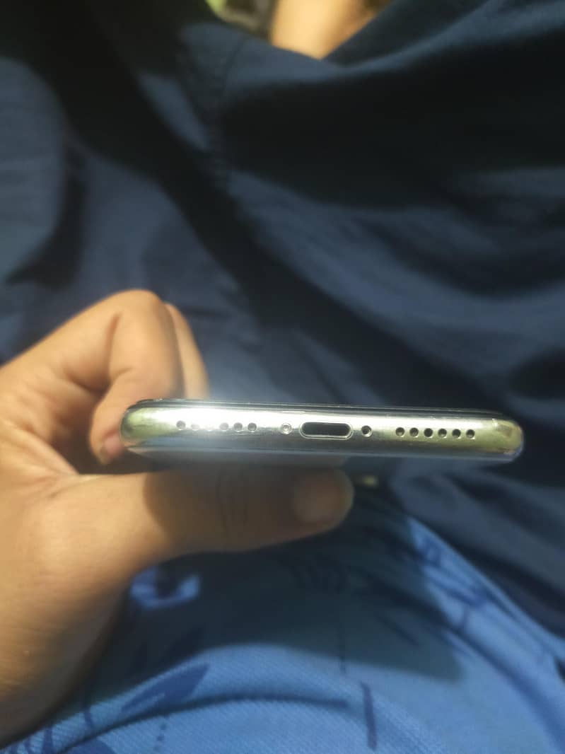 Apple iPhone X 2