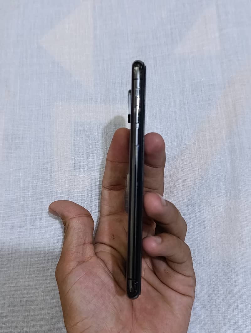 Iphone Xs 5