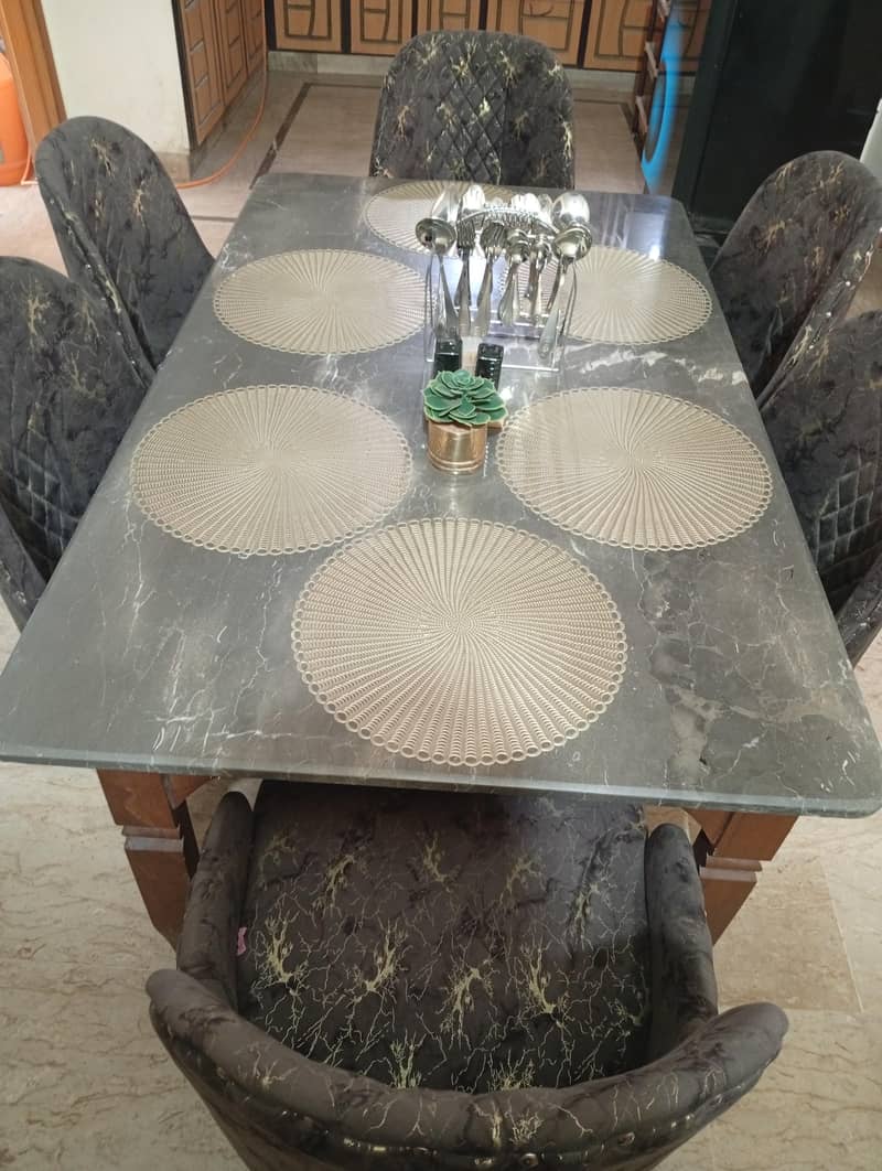 6 seater Dining Table 2